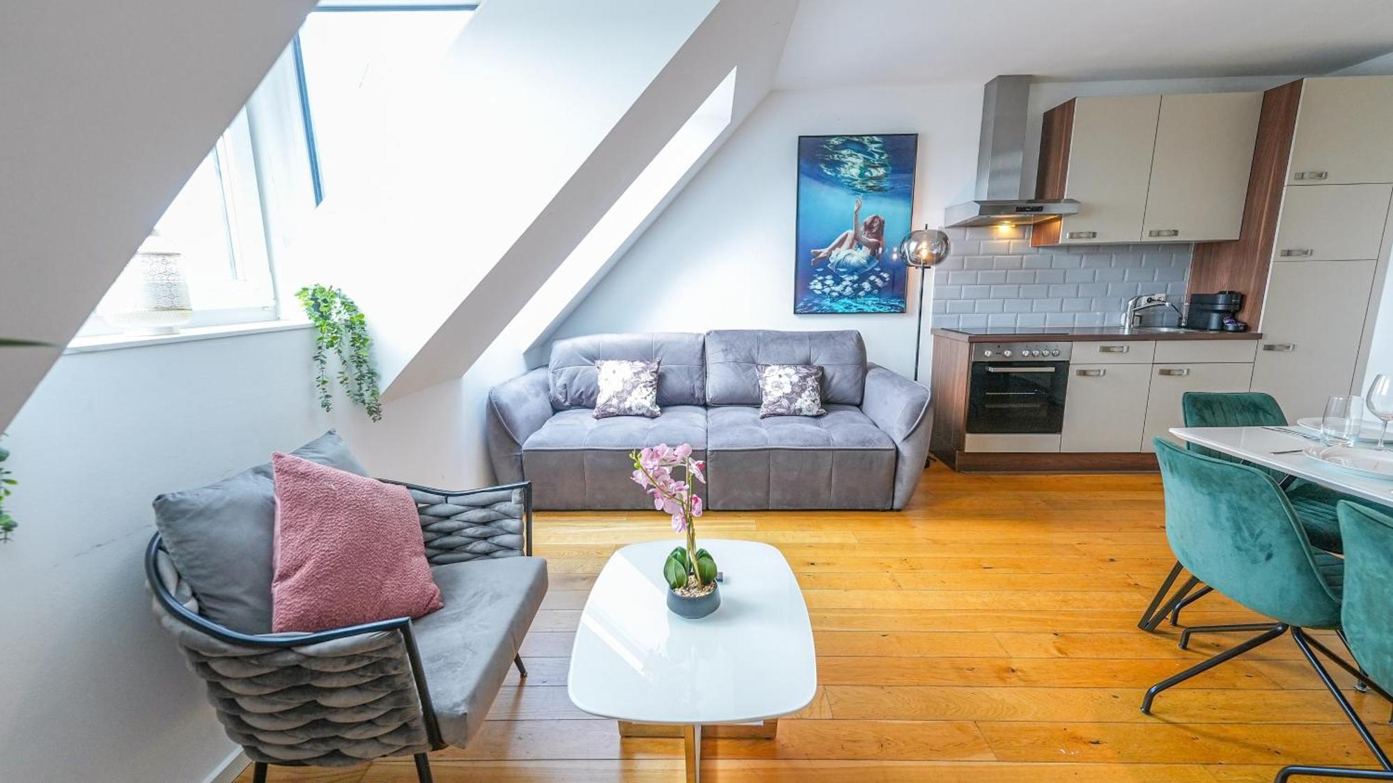 Christiano Hauptbahnhof | Contactless Check-in Apartment *